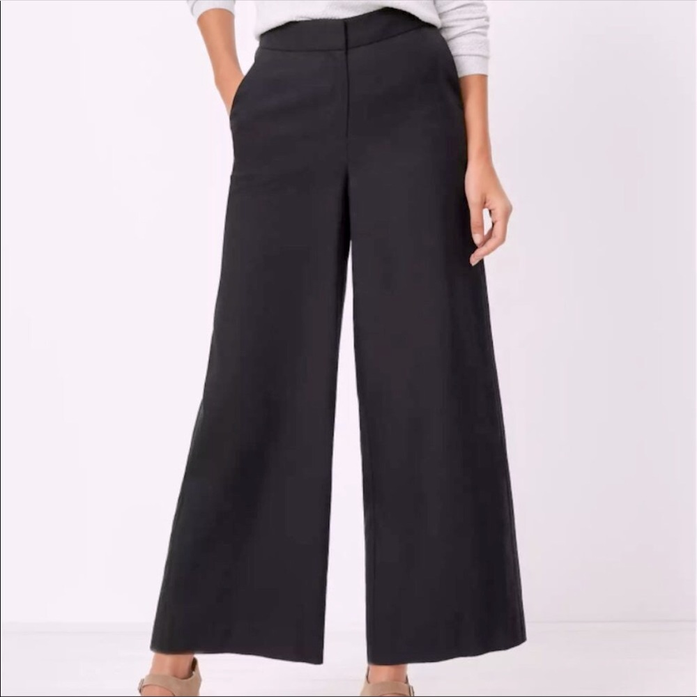 LOFT high waisted curvy trouserin black